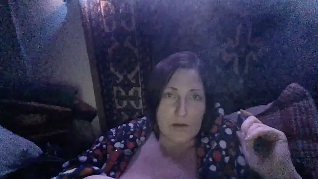 Snapshot of AllaSowinskaya chatting on 04.18.26 AllaSowinskaya online show from 04.18.26