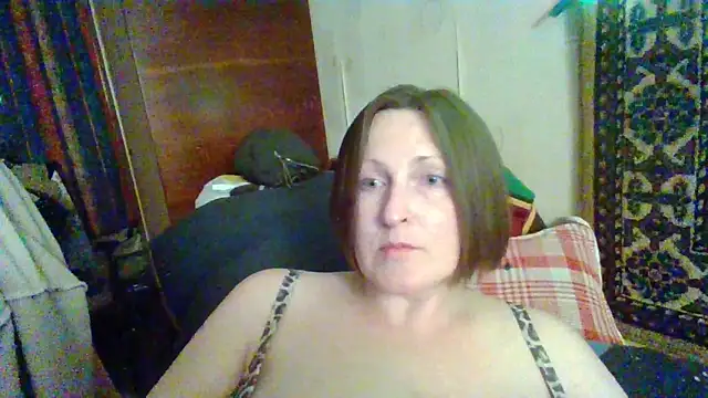 Snapshot of AllaSowinskaya chatting on 05.22.26 AllaSowinskaya online show from 05.22.26