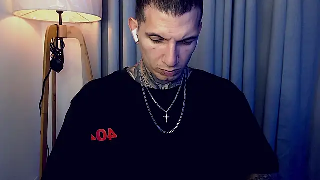 Snapshot of Shane_Clay chatting on 10.14.25 Shane Clay online show from 10.14.25