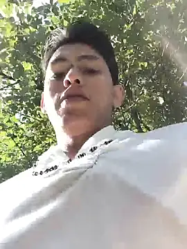 Snapshot of Hiroshi_Shen chatting on 04.09.26 Hiroshi Shen online show from 04.09.26