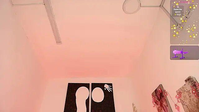Snapshot of Iamlola_ chatting on 09.10.25 Iamlola online show from 09.10.25