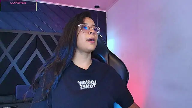 zoe martins  online show from 03.28.26