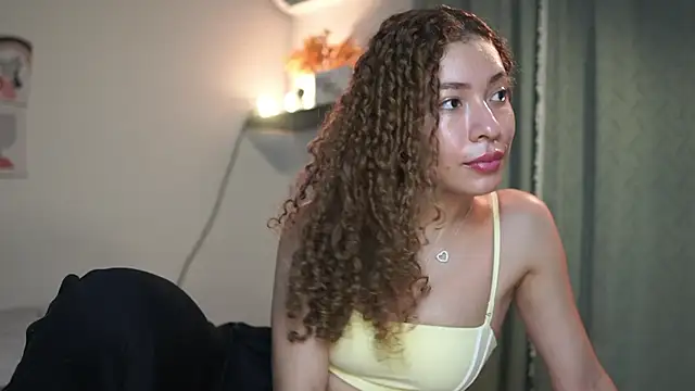 isabella-garcia- online show from 09.13.25