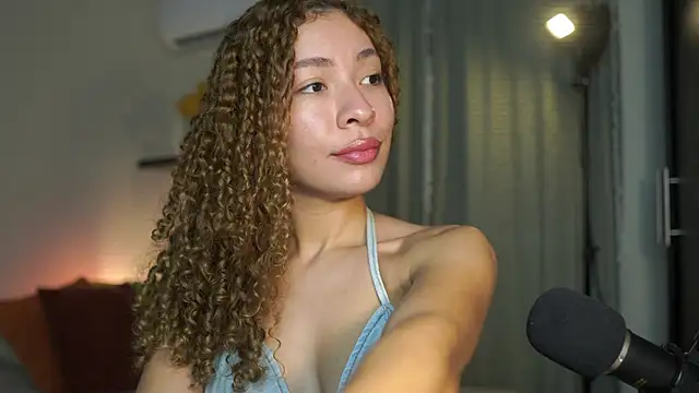 isabella-garcia- online show from 09.16.25