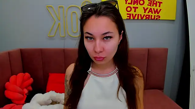 Snapshot of Kat__cat chatting on 06.07.26 Kat cat online show from 06.07.26