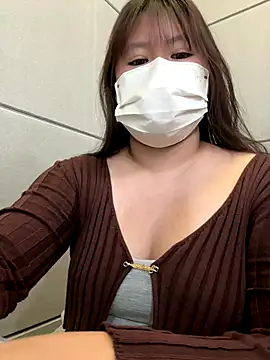 Snapshot of ariel_613 chatting on 10.20.25 ariel 613 online show from 10.20.25