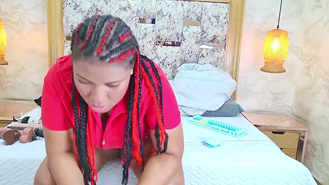 ZOLEY WATSON online show from 11.25.25