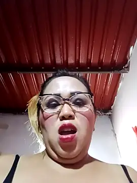 Snapshot of shaktisub_ chatting on 10.05.25 shaktisub  online show from 10.05.25