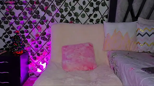 isabel jaames online show from 11.30.25