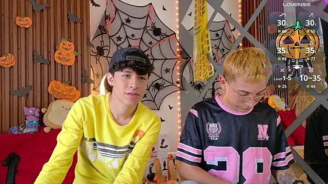 Axel  Evans online show from 10.22.25