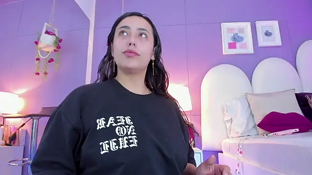 my aleja  online show from 09.24.25