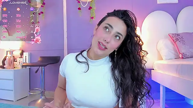 my aleja  online show from 10.21.25