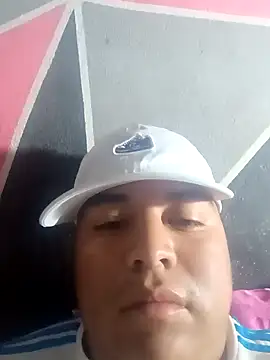 Snapshot of Karlisslu chatting on 11.05.25 Karlisslu online show from 11.05.25