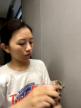 haiyan125216 online show from 10.11.25