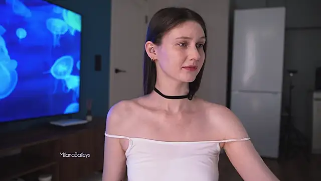 milanabaileys  online show from 09.30.25