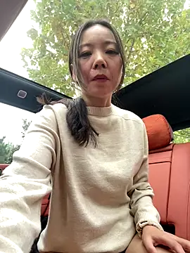 xinmeng-000 online show from 10.26.25