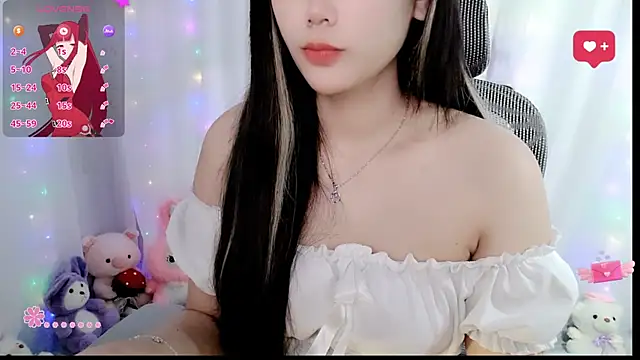 Snapshot of HanaYourlove chatting on 05.05.26 HanaYourlove online show from 05.05.26