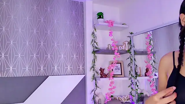 Snapshot of Celine_Lee chatting on 09.10.25 Celine Lee online show from 09.10.25