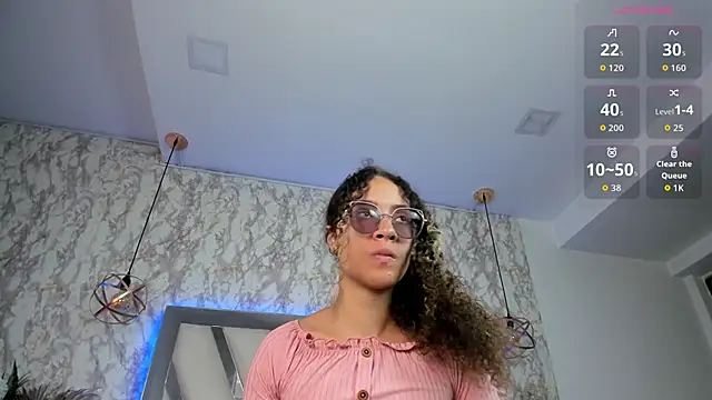 Hanna Cornee  online show from 09.11.25