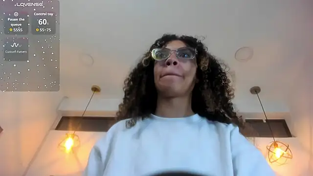 Hanna Cornee  online show from 02.02.26