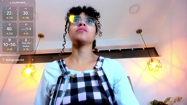 Hanna Cornee  online show from 02.14.26