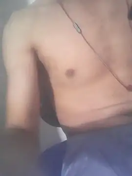 Snapshot of Lunaty00 chatting on 11.30.25 Lunaty00 online show from 11.30.25