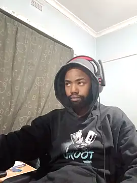 Snapshot of GhostYangempela chatting on 09.20.25 GhostYangempela online show from 09.20.25