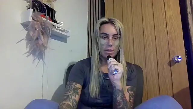 poppyinga1 online show from 02.23.26