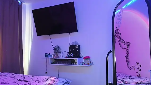 Candy Flosse online show from 10.27.25