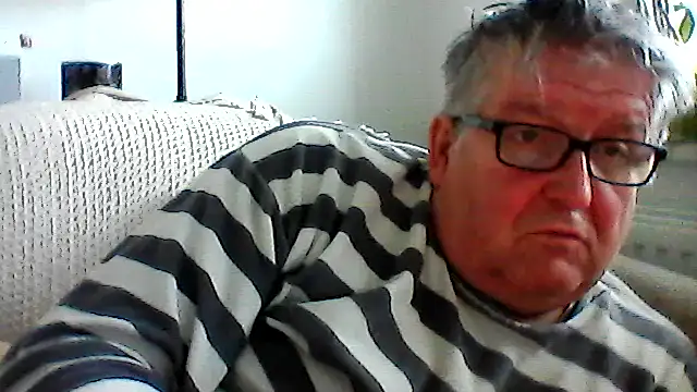 Snapshot of Dicks58Tracey chatting on 11.23.25 Dicks58Tracey online show from 11.23.25