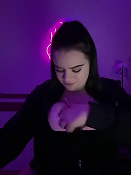 Shellybttn online show from 04.11.26