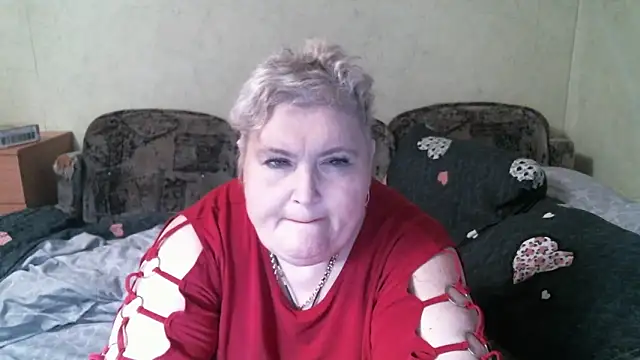 Snapshot of Lana555 chatting on 04.02.26 Lana555 online show from 04.02.26