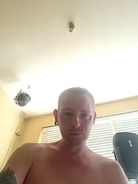 Snapshot of piercingpik chatting on 06.29.26 piercingpik online show from 06.29.26