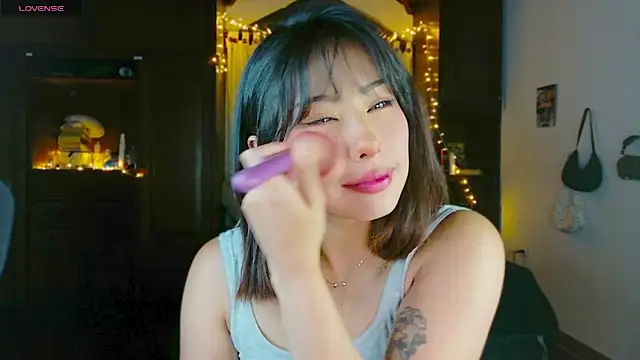 Shisuku Sophi online show from 04.10.26