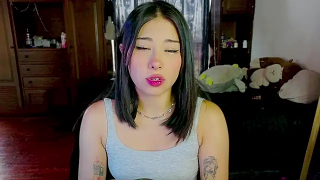 Snapshot of Shisuku_Sophi chatting on 07.09.26 Shisuku Sophi online show from 07.09.26
