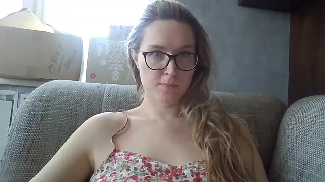 Snapshot of Jugira chatting on 06.24.26 Jugira online show from 06.24.26