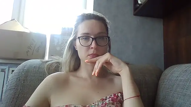 Snapshot of Jugira chatting on 06.27.26 Jugira online show from 06.27.26