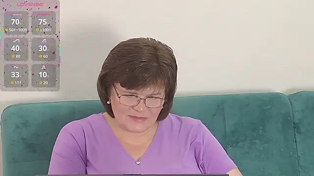 Snapshot of Sandra_Sunrise chatting on 09.18.25 Sandra Sunrise online show from 09.18.25