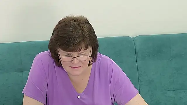 Snapshot of Sandra_Sunrise chatting on 11.27.25 Sandra Sunrise online show from 11.27.25