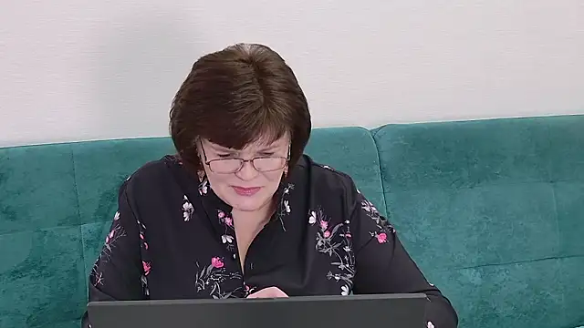 Snapshot of Sandra_Sunrise chatting on 02.08.26 Sandra Sunrise online show from 02.08.26