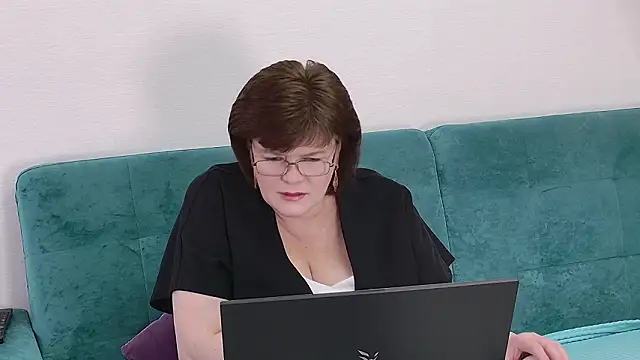 Snapshot of Sandra_Sunrise chatting on 02.12.26 Sandra Sunrise online show from 02.12.26