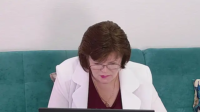 Snapshot of Sandra_Sunrise chatting on 04.16.26 Sandra Sunrise online show from 04.16.26