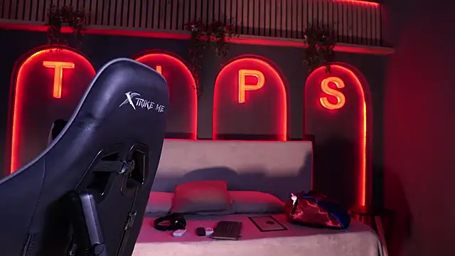 Snapshot of Roma_hells chatting on 09.08.25 Roma hells online show from 09.08.25