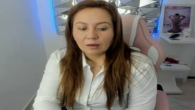 camixxx m online show from 10.20.25