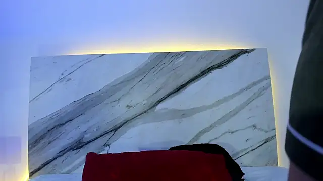 thamiina  online show from 11.15.25