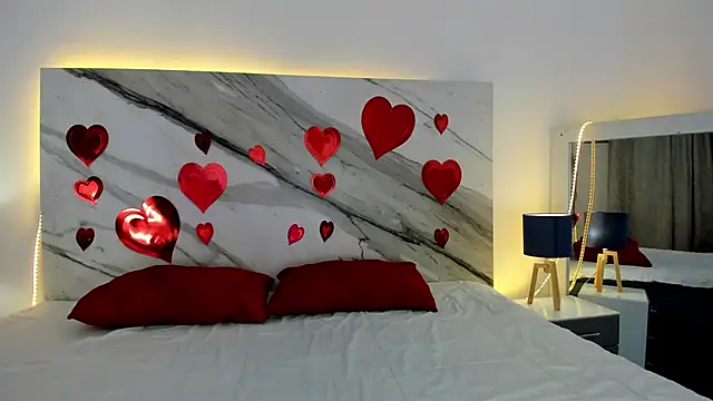 thamiina  online show from 02.10.26