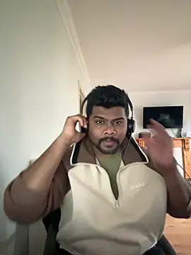 Snapshot of CrazyShashank chatting on 02.05.26 CrazyShashank online show from 02.05.26