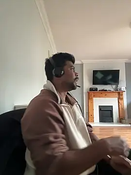 Snapshot of CrazyShashank chatting on 02.06.26 CrazyShashank online show from 02.06.26