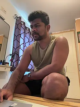 Snapshot of CrazyShashank chatting on 02.08.26 CrazyShashank online show from 02.08.26