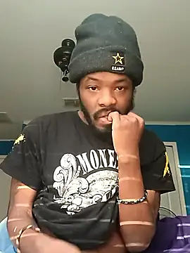 Snapshot of Kaalum561 chatting on 11.29.25 Kaalum561 online show from 11.29.25